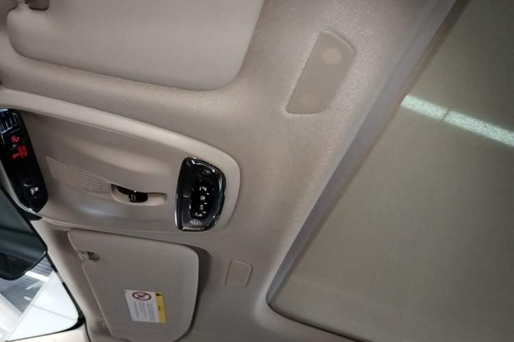 Used Volvo XC60 2019 T5 4x4 Zhiyuan Edition China VI Standard Headliner