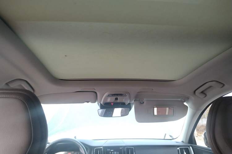 Used Volvo XC60 2019 T5 4x4 Smart Edition China V Standard Headliner