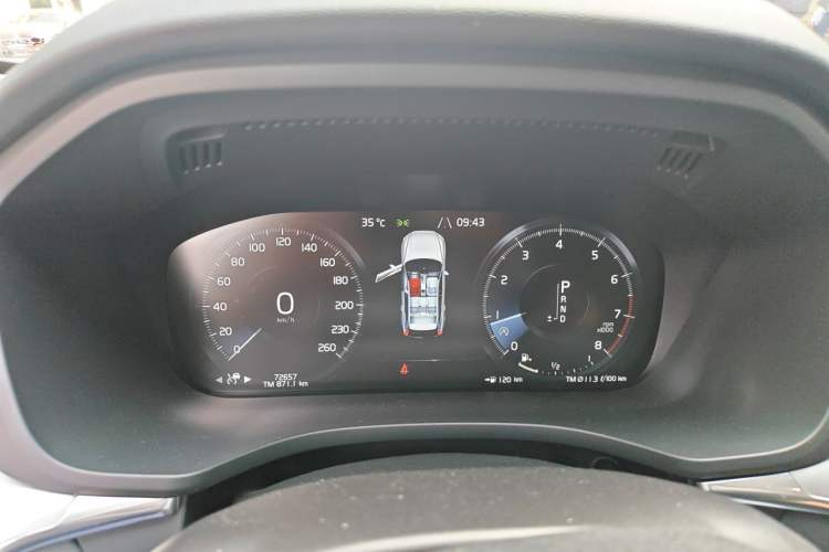 Used Volvo XC60 2019 T5 4x4 Zhiyuan Edition China VI Standard Instrument Cluster