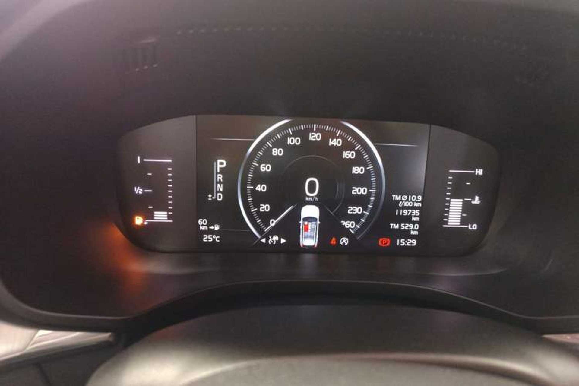 Used Volvo XC60 2019 T5 4x4 Smart Edition China VI Standard Instrument Cluster