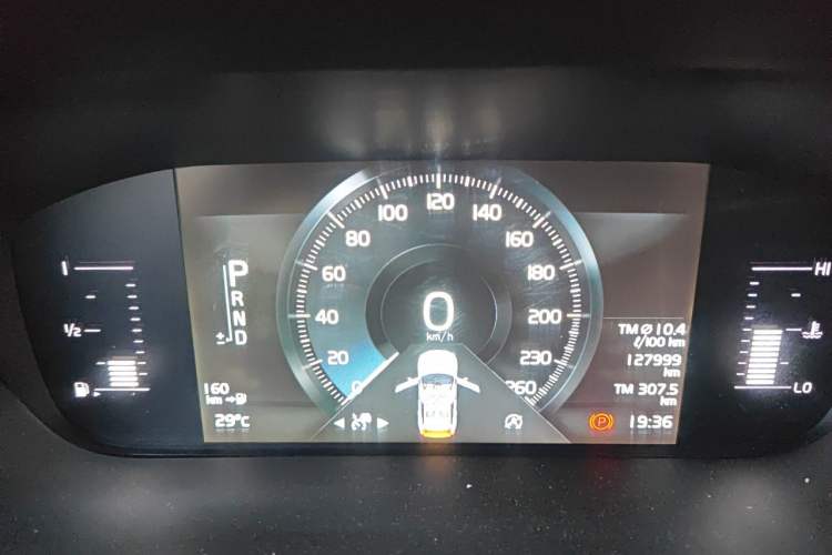 Used Volvo XC60 2019 T5 4x4 Smart Edition China VI Standard Instrument Cluster
