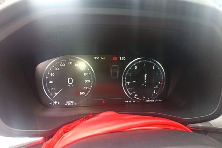 Used Volvo XC60 2019 T5 4x4 Smart Edition China V Standard Instrument Cluster