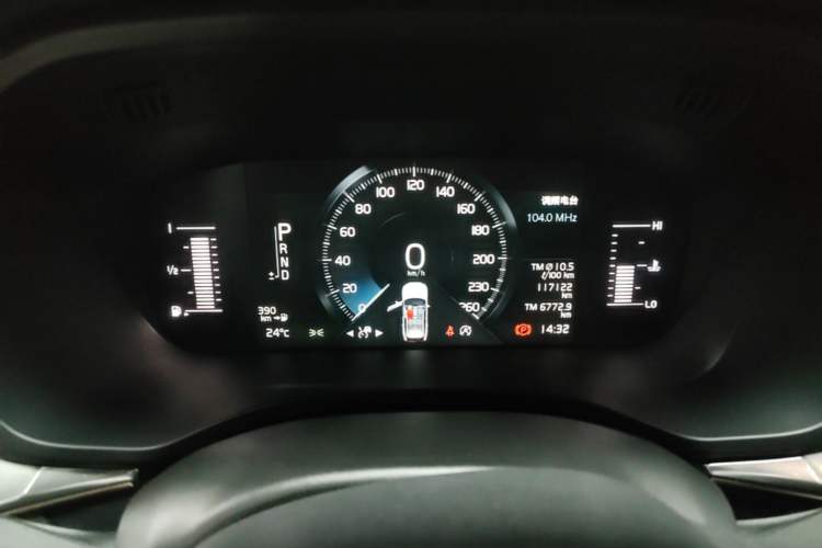 Used Volvo XC60 2019 T5 4x4 Smart Edition China VI Standard Instrument Cluster