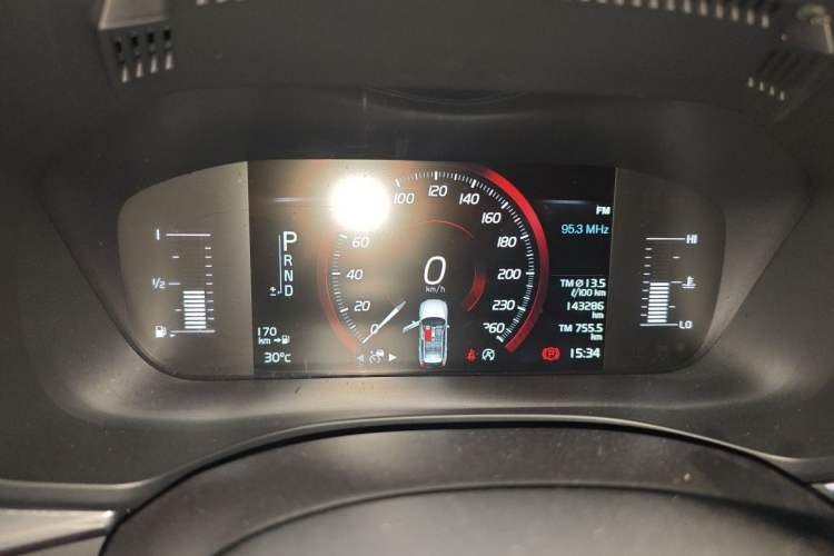 Used Volvo XC60 2019 T4 Zhiyi Edition China VI Instrument Cluster