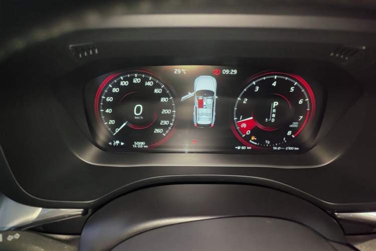 Used Volvo XC60 2019 T5 4x4 Zhiyuan Edition China VI Standard Instrument Cluster