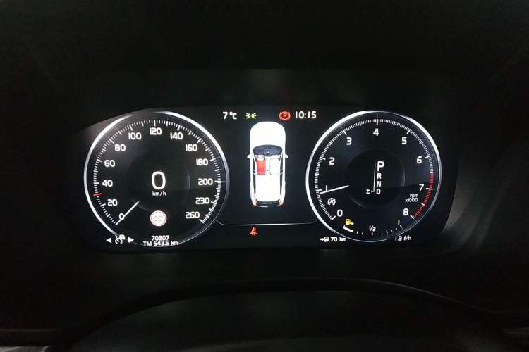 Used Volvo XC60 2019 T5 4x4 Zhiyuan Edition China VI Standard Instrument Cluster