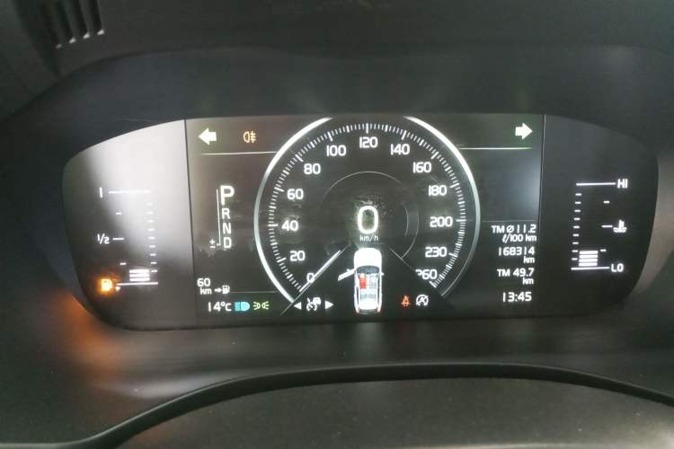 Used Volvo XC60 2019 T5 4x4 Smart Edition China VI Standard Instrument Cluster