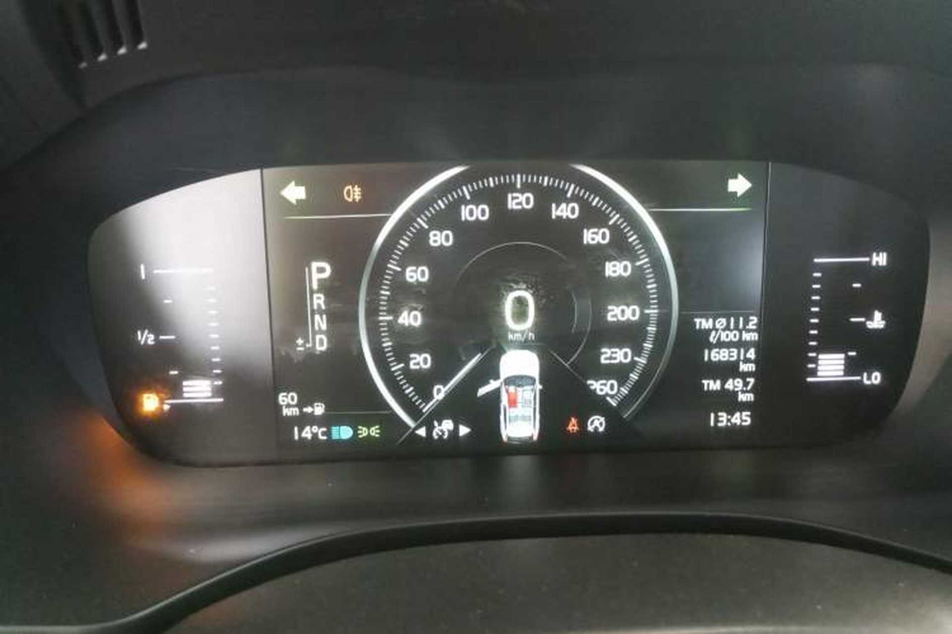 Used Volvo XC60 2019 T5 4x4 Smart Edition China VI Standard Instrument Cluster