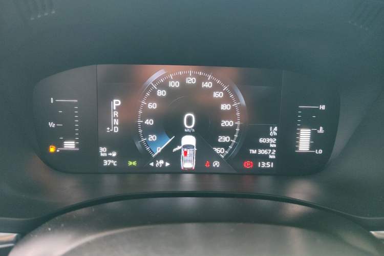 Used Volvo XC60 2019 T5 4x4 Smart Edition China V Standard Instrument Cluster
