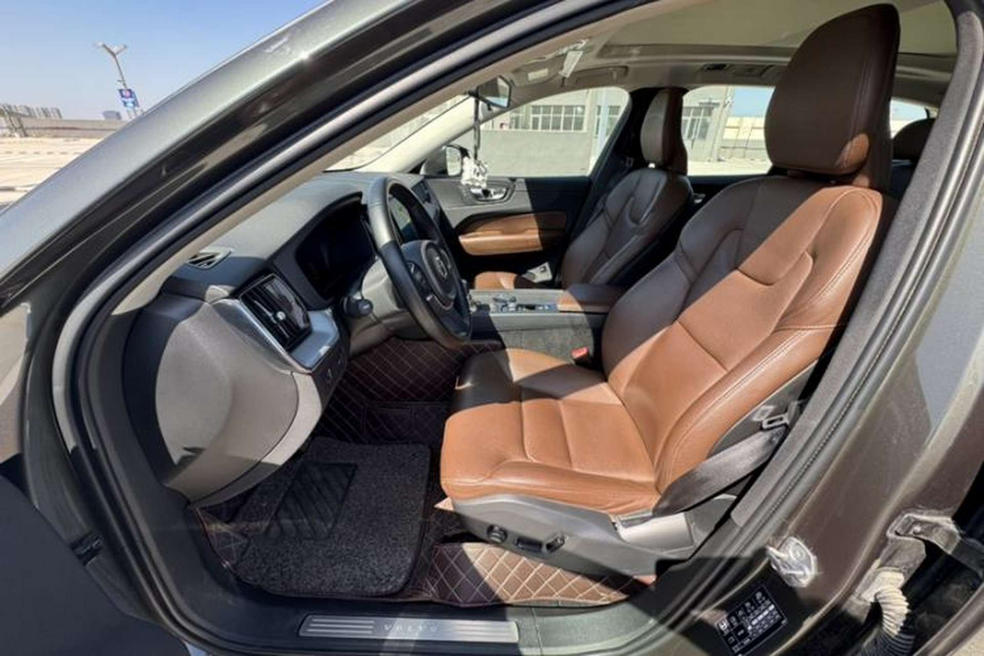Used Volvo XC60 2019 T5 4x4 Smart Edition China V Standard Interior 2