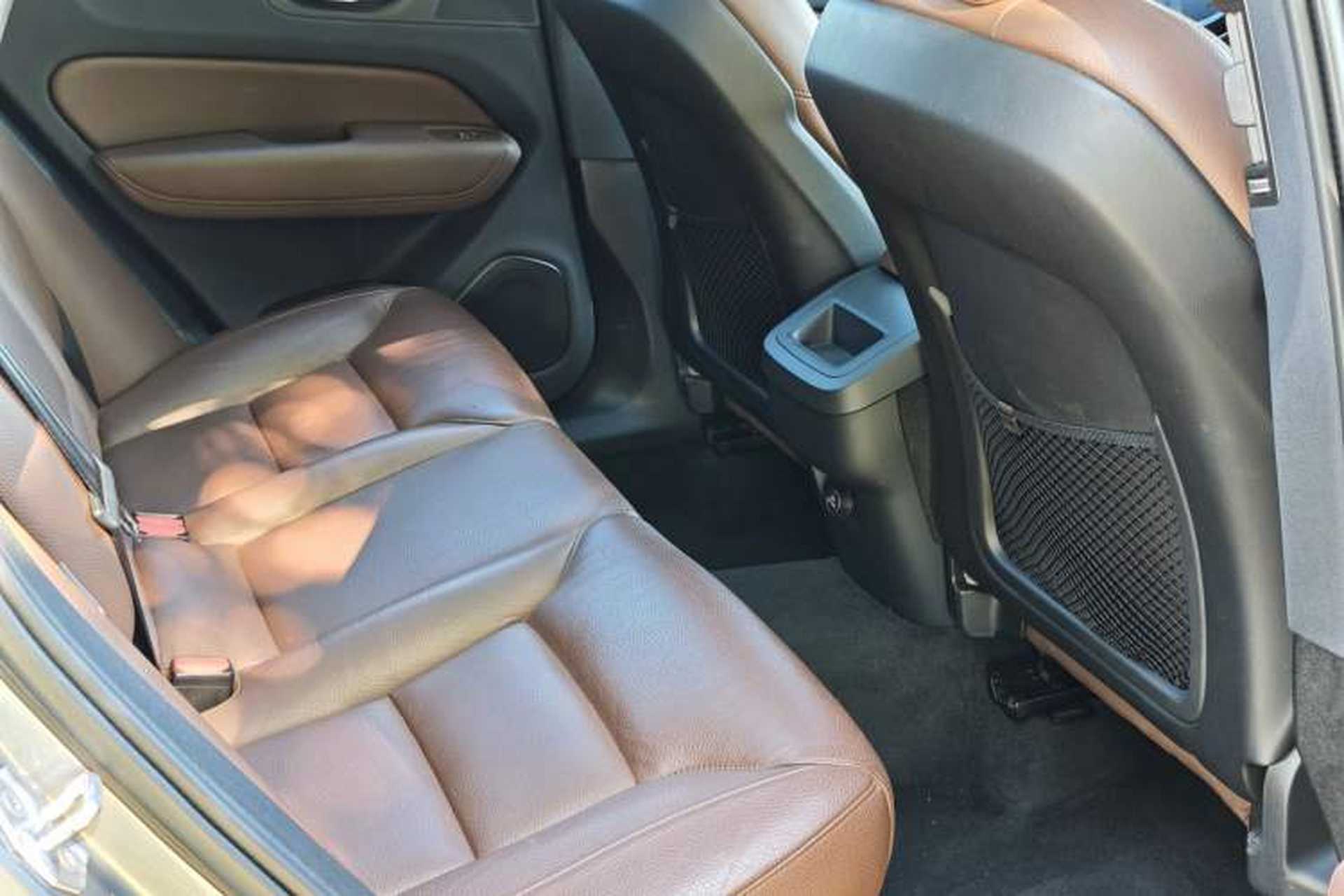 Used Volvo XC60 2019 T5 4x4 Zhiyuan Edition China VI Standard Interior 2