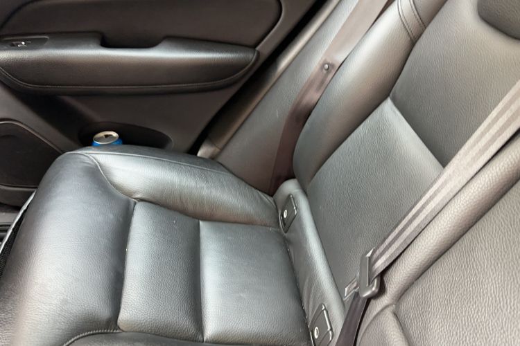 Used Volvo XC60 2019 T5 4x4 Smart Edition China V Standard Interior 3