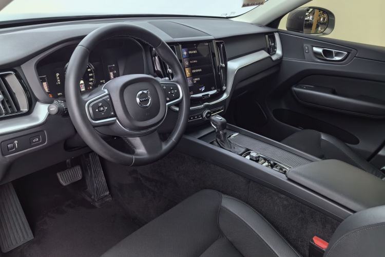 Used Volvo XC60 2019 T4 Zhiyi Edition China V Standard Interior 5