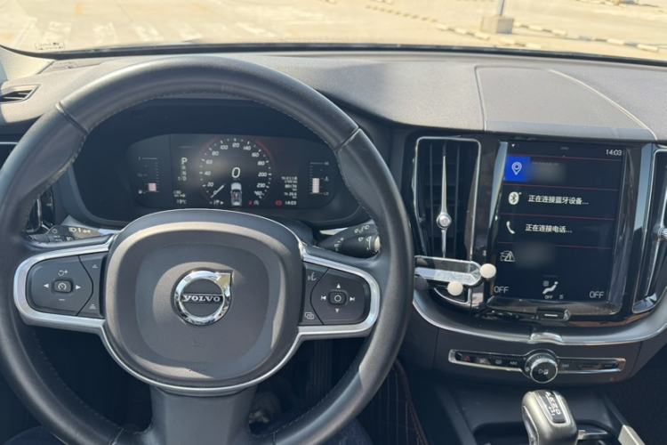 Used Volvo XC60 2019 T5 4x4 Smart Edition China V Standard Interior 6