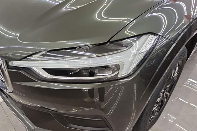 Used Volvo XC60 2019 T5 4x4 Smart Edition China V Standard Left Front Headlight