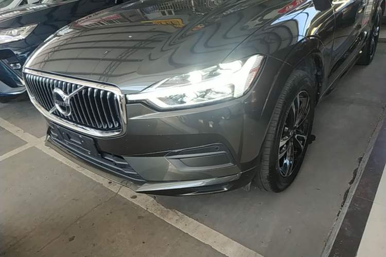 Used Volvo XC60 2019 T5 4x4 Zhiyuan Edition China VI Standard Left Front Headlight