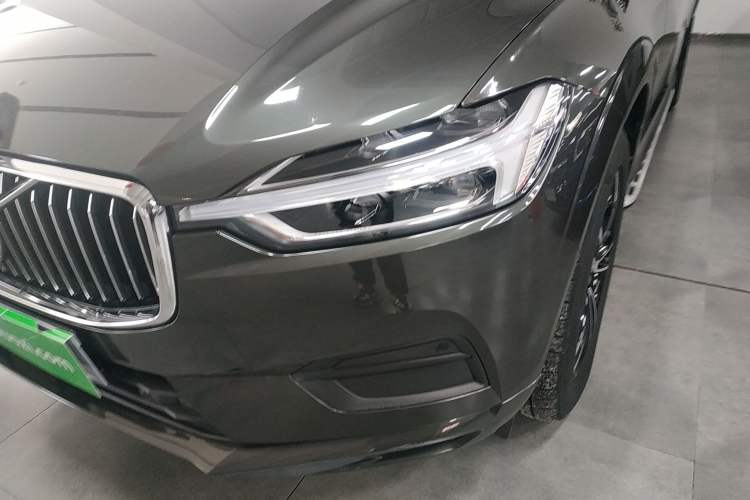 Used Volvo XC60 2019 T5 4x4 Zhiyuan Edition China VI Standard Left Front Headlight