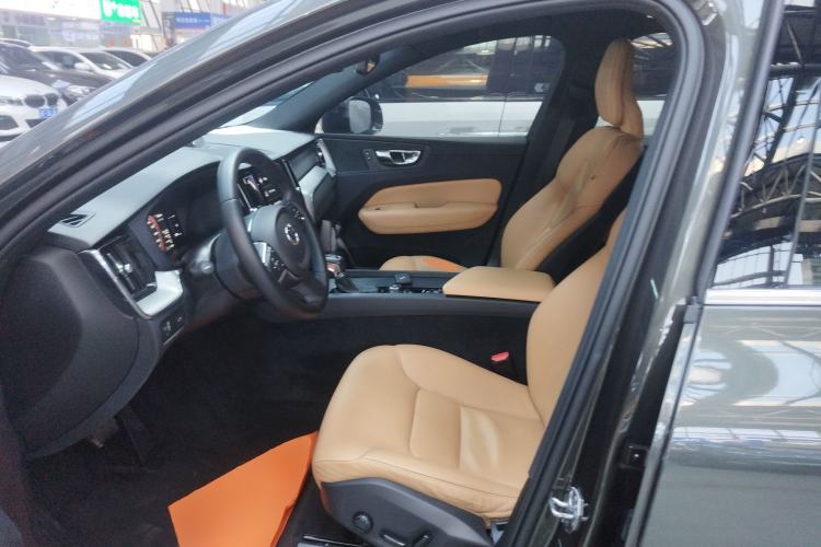 Used Volvo XC60 2019 T5 4x4 Smart Edition China VI Standard Left Front Seat