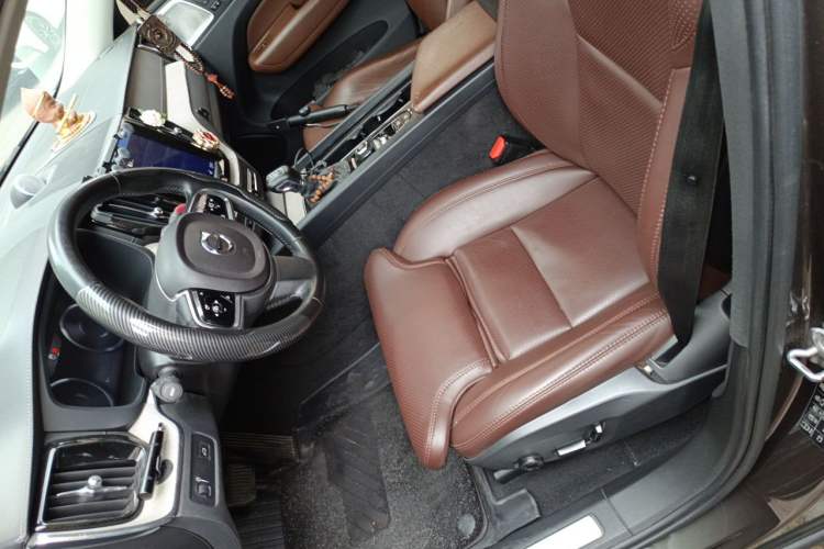Used Volvo XC60 2019 T5 4x4 Zhiya Luxury Edition China V Standard Left Front Seat