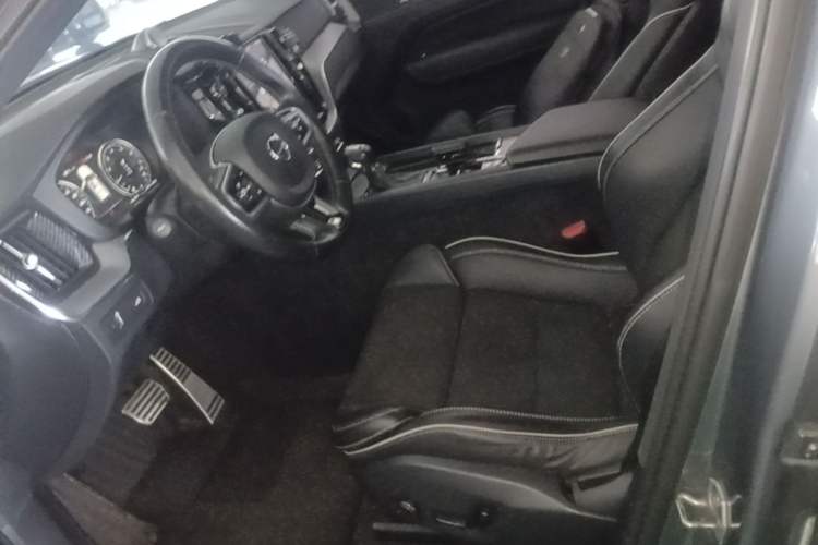 Used Volvo XC60 2019 T5 4x4 Zhiyuan Sport Edition China V Standard Left Front Seat