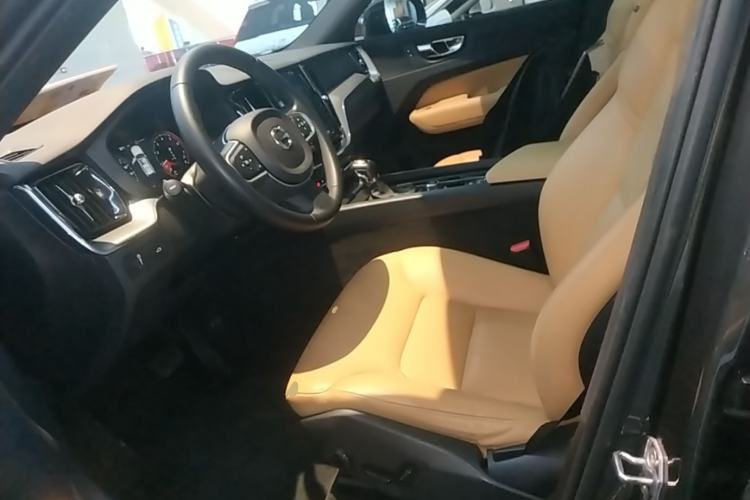 Used Volvo XC60 2019 T5 4x4 Smart Edition China V Standard Left Front Seat
