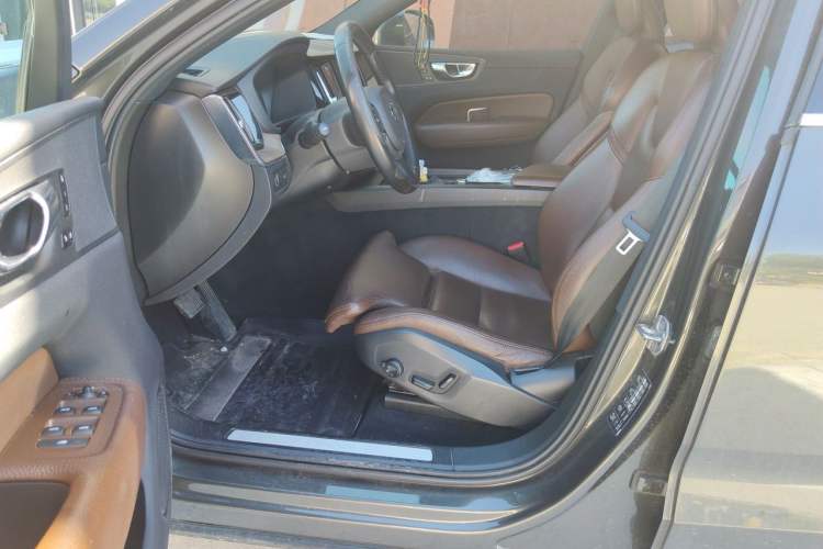 Used Volvo XC60 2019 T5 4x4 Zhiya Luxury Edition China VI Standard Left Front Seat