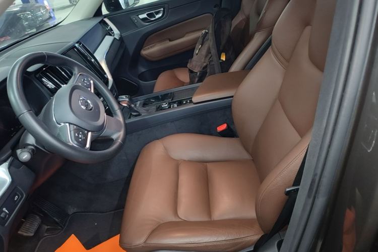 Used Volvo XC60 2019 T5 4x4 Zhiyuan Edition China VI Standard Left Front Seat