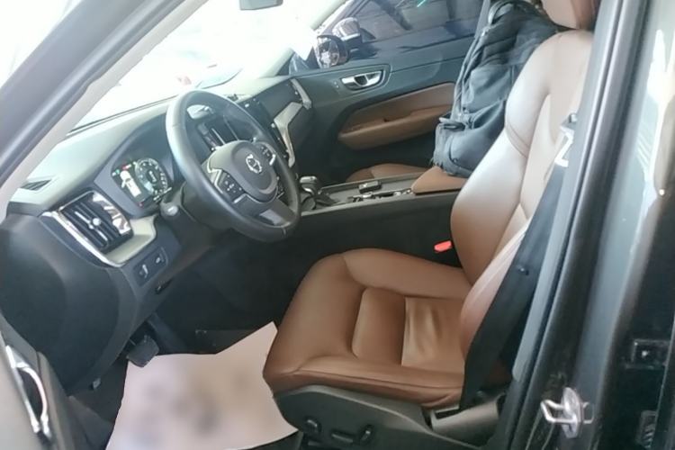 Used Volvo XC60 2019 T5 4x4 Zhiyuan Edition China VI Standard Left Front Seat