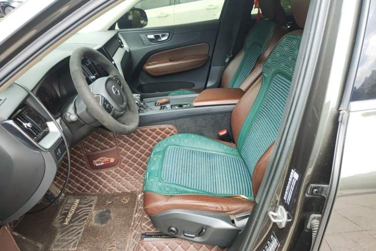 Used Volvo XC60 2019 T5 4x4 Smart Edition China V Standard Left Front Seat