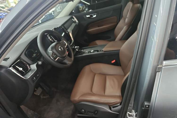 Used Volvo XC60 2019 T5 4x4 Smart Edition China V Standard Left Front Seat