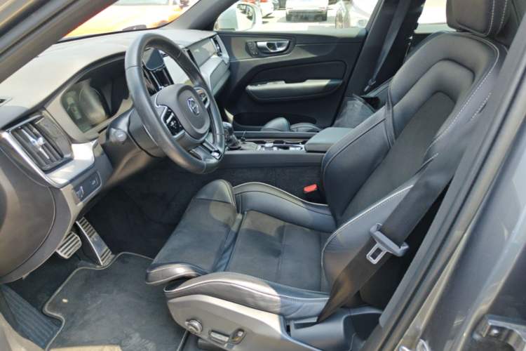 Used Volvo XC60 2019 T5 4x4 Zhiyuan Sport Edition China V Standard Left Front Seat