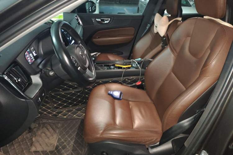 Used Volvo XC60 2019 T4 Zhiyi Edition China VI Left Front Seat