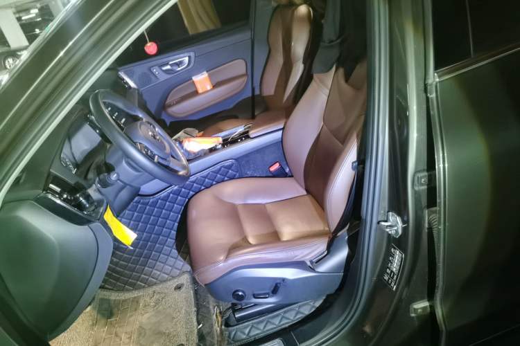 Used Volvo XC60 2019 T5 4x4 Smart Edition China V Standard Left Front Seat
