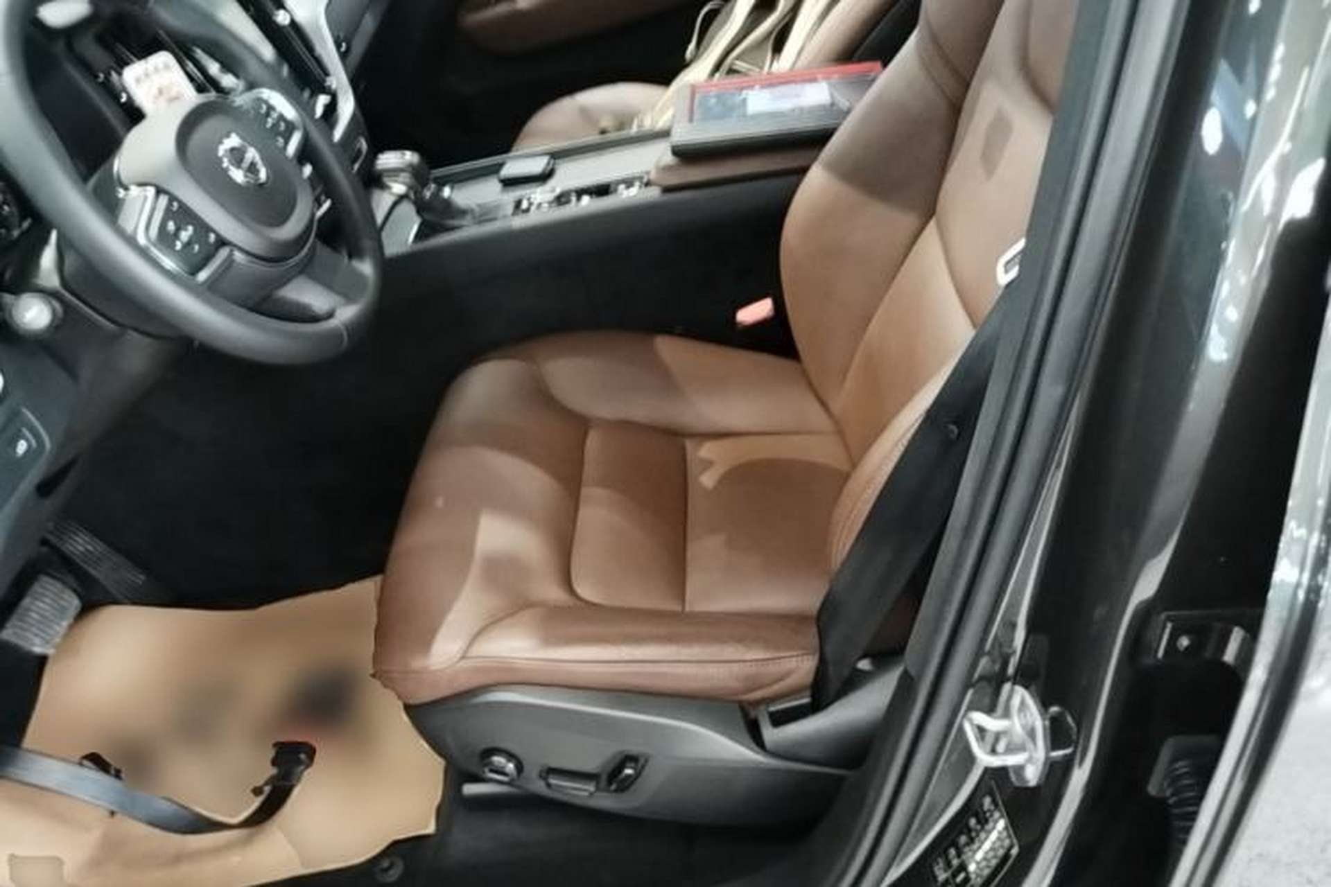 Used Volvo XC60 2019 T5 4x4 Zhiyuan Edition China VI Standard Left Front Seat