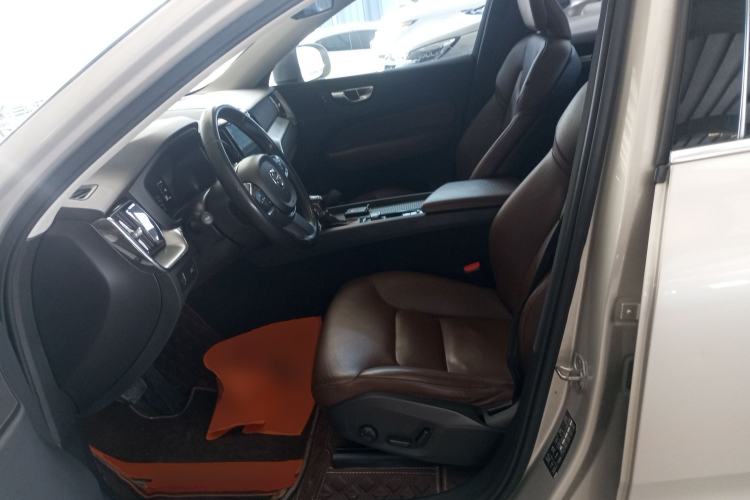 Used Volvo XC60 2019 T5 4x4 Smart Edition China VI Standard Left Front Seat