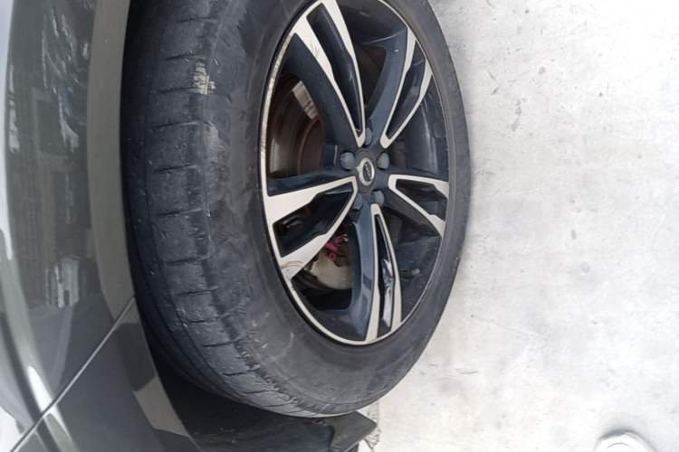 Used Volvo XC60 2019 T5 4x4 Smart Edition China V Standard Left Front Wheel Hub
