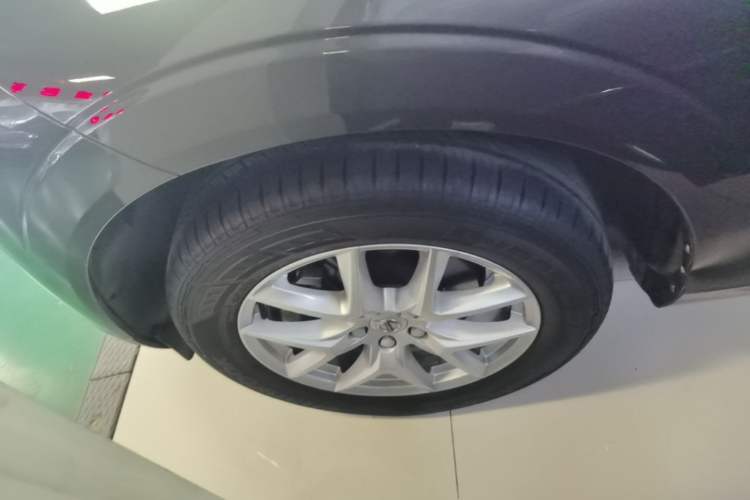 Used Volvo XC60 2019 T5 4x4 Smart Edition China V Standard Left Front Wheel Hub
