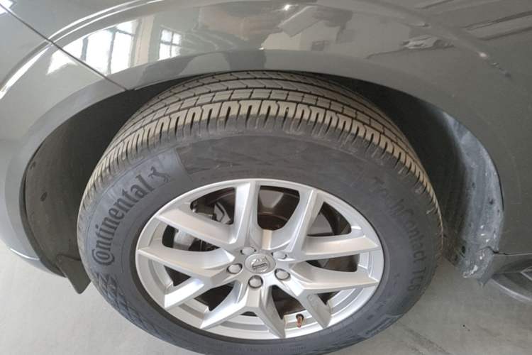 Used Volvo XC60 2019 T5 4x4 Smart Edition China VI Standard Left Front Wheel Hub