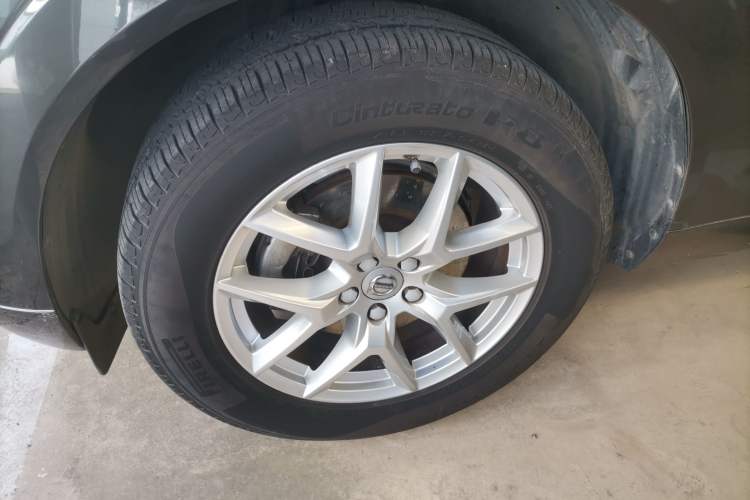 Used Volvo XC60 2019 T5 4x4 Smart Edition China V Standard Left Front Wheel Hub