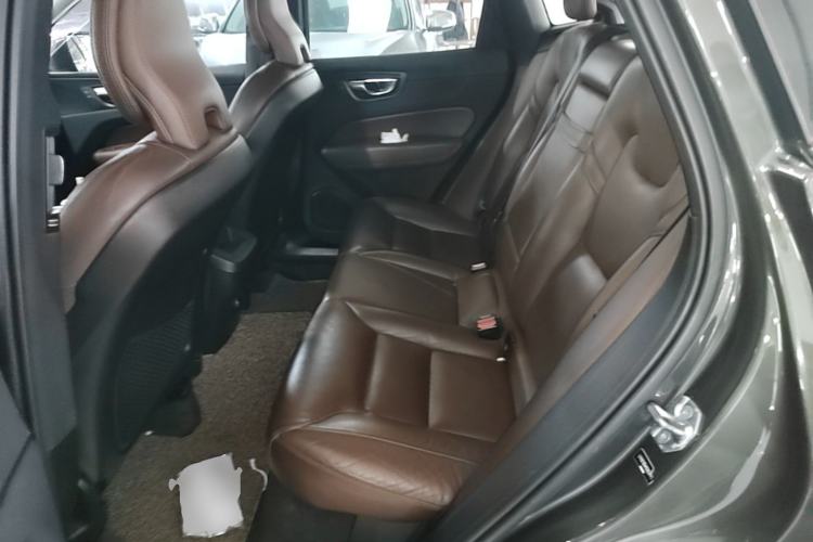 Used Volvo XC60 2019 T5 4x4 Smart Edition China VI Standard Left Rear Seat