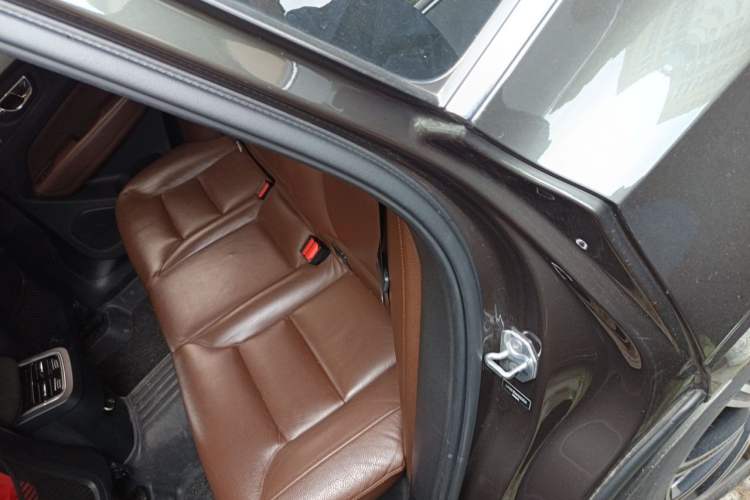 Used Volvo XC60 2019 T5 4x4 Zhiya Luxury Edition China V Standard Left Rear Seat