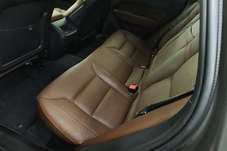 Used Volvo XC60 2019 T5 4x4 Smart Edition China V Standard Left Rear Seat