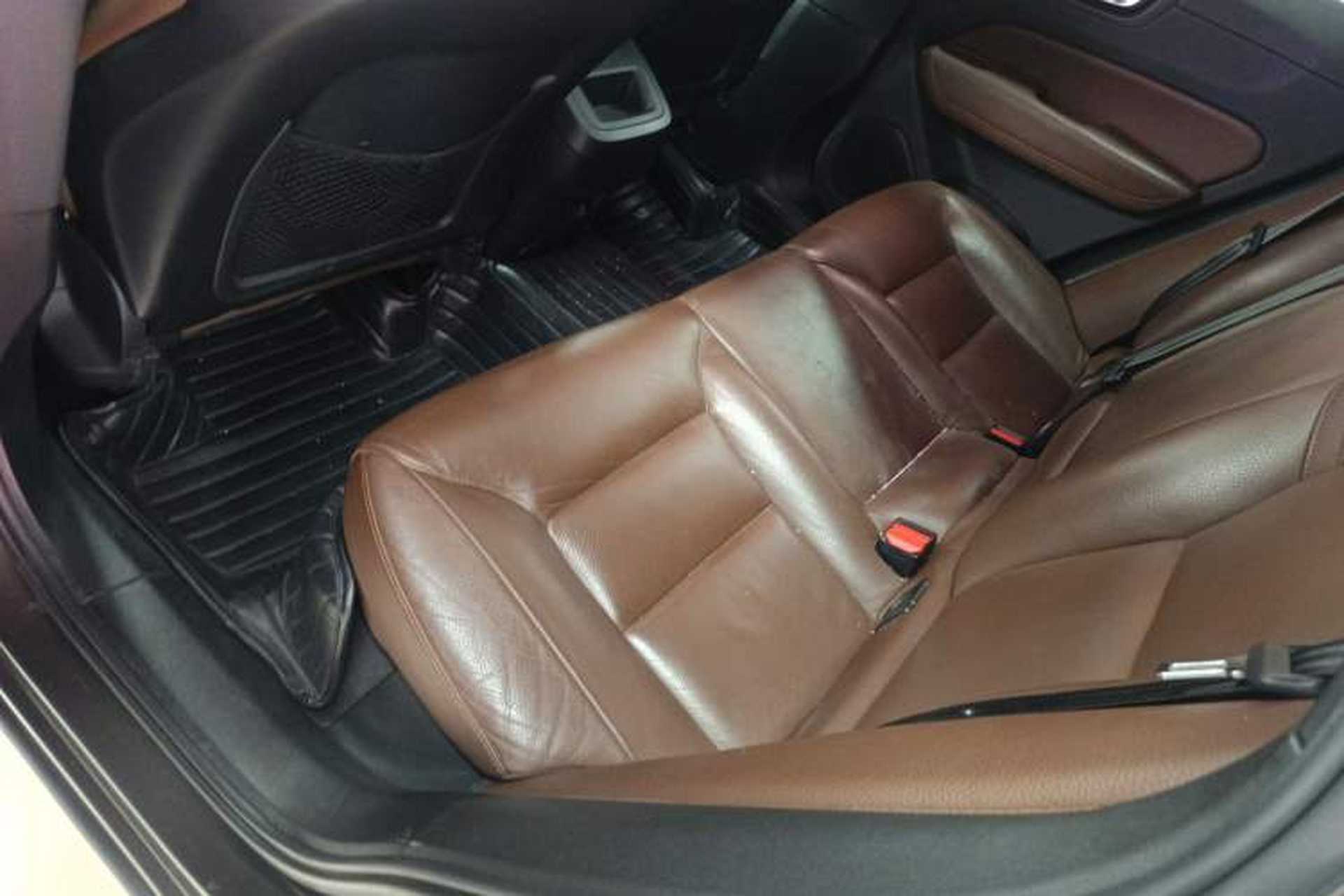 Used Volvo XC60 2019 T5 4x4 Smart Edition China VI Standard Left Rear Seat