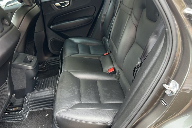 Used Volvo XC60 2019 T5 4x4 Smart Edition China V Standard Left Rear Seat