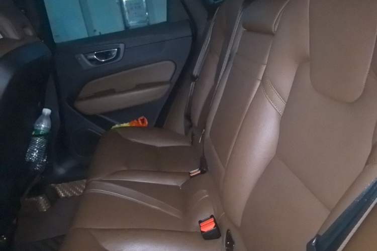 Used Volvo XC60 2019 T5 4x4 Smart Edition China V Standard Left Rear Seat