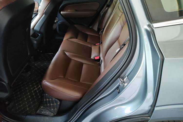 Used Volvo XC60 2019 T5 4x4 Smart Edition China V Standard Left Rear Seat