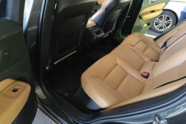Used Volvo XC60 2019 T5 4x4 Smart Edition China V Standard Left Rear Seat