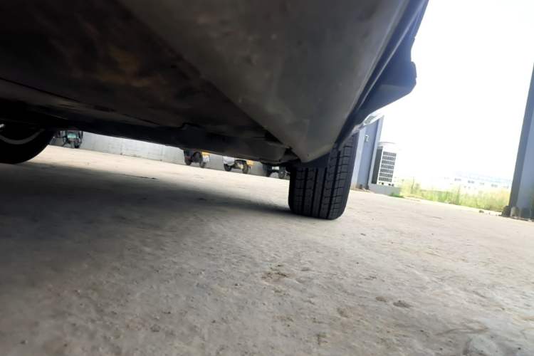 Used Volvo XC60 2019 T5 4x4 Smart Edition China VI Standard Left Side Sill