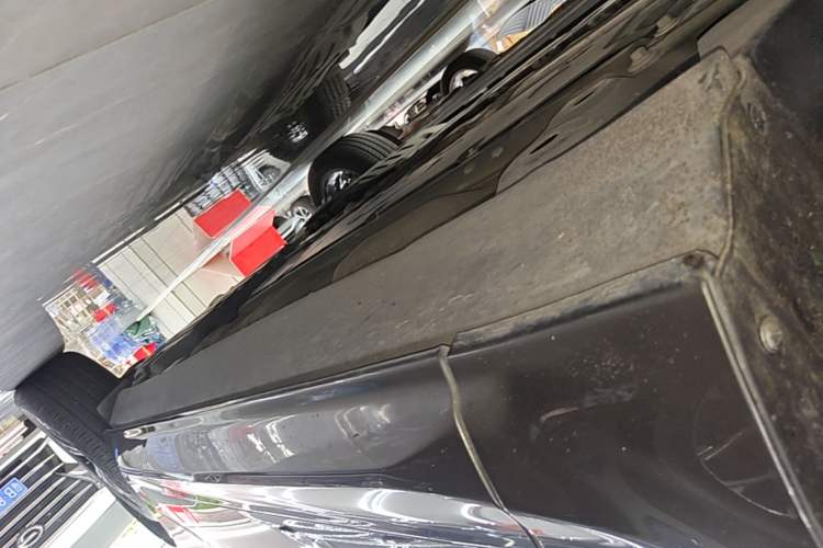 Used Volvo XC60 2019 T5 4x4 Smart Edition China V Standard Left Side Sill