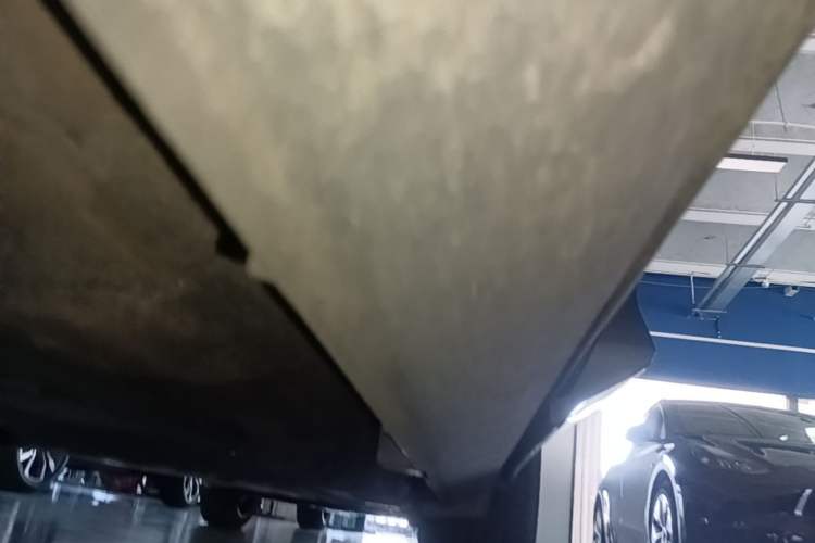 Used Volvo XC60 2019 T5 4x4 Zhiyuan Sport Edition China V Standard Left Side Sill